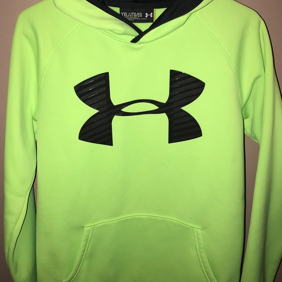 Under Armour Hoodie in Great Condition! - Picture 3 of 8